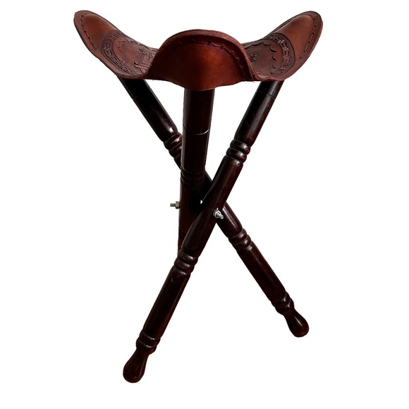 Vintage Handcrafted Mexican Leather Saddle Seat Folding Tripod Camping Stool - Picture 4 of 13